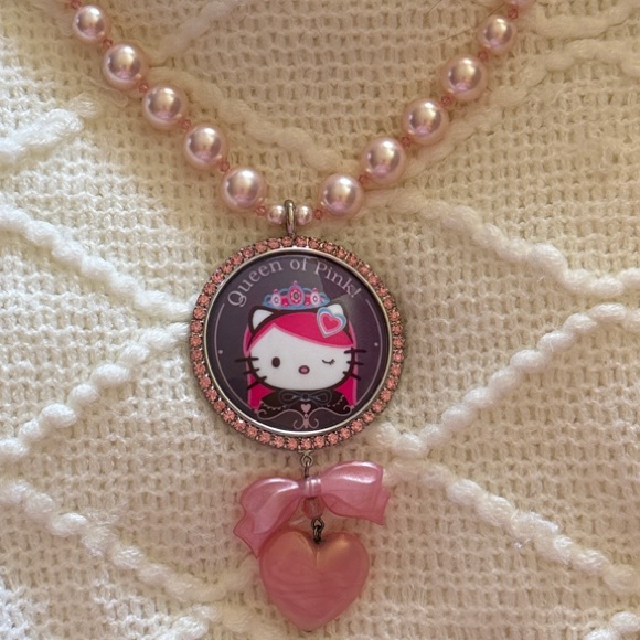 Tarina Tarantino Hello Kitty Pink Head Necklace 350$